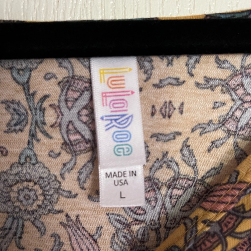 Lularoe size large floral print perfect tee - Picture 2 of 5